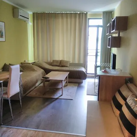 Privatunterkunft Vancesi Homestay Pomorie